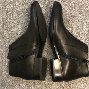 VAN ELI BLACK LEATHER BOOTS 8 SLIM